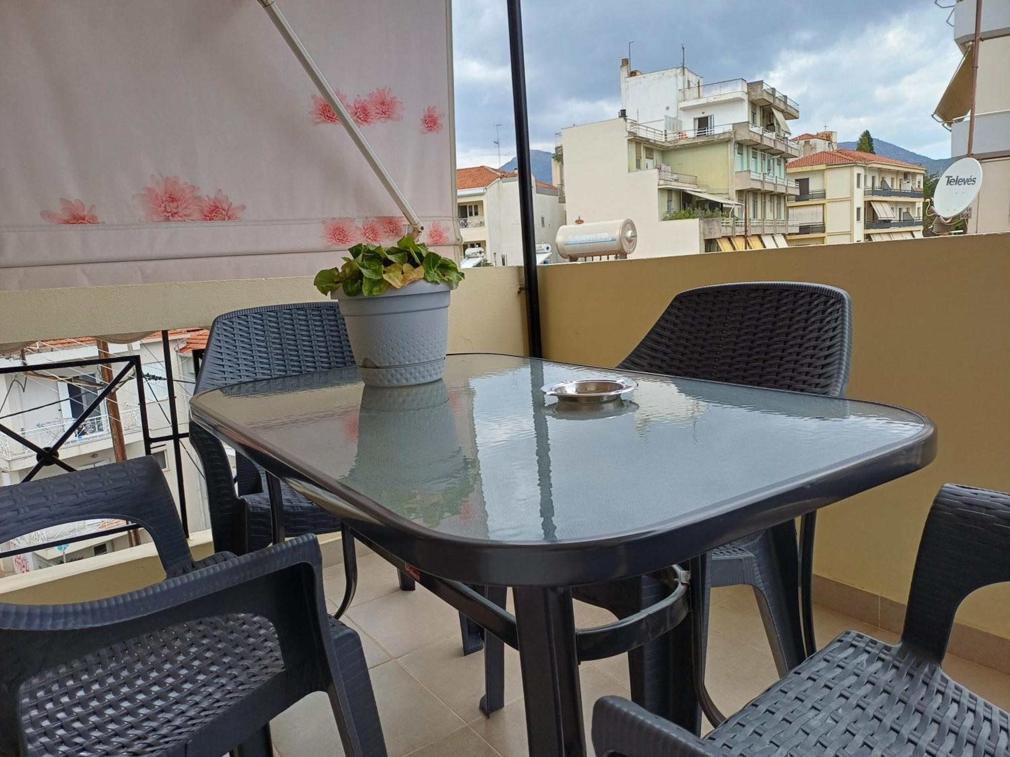 Georgia'S Comfort City Center Apartment Trípoli Eksteriør bilde