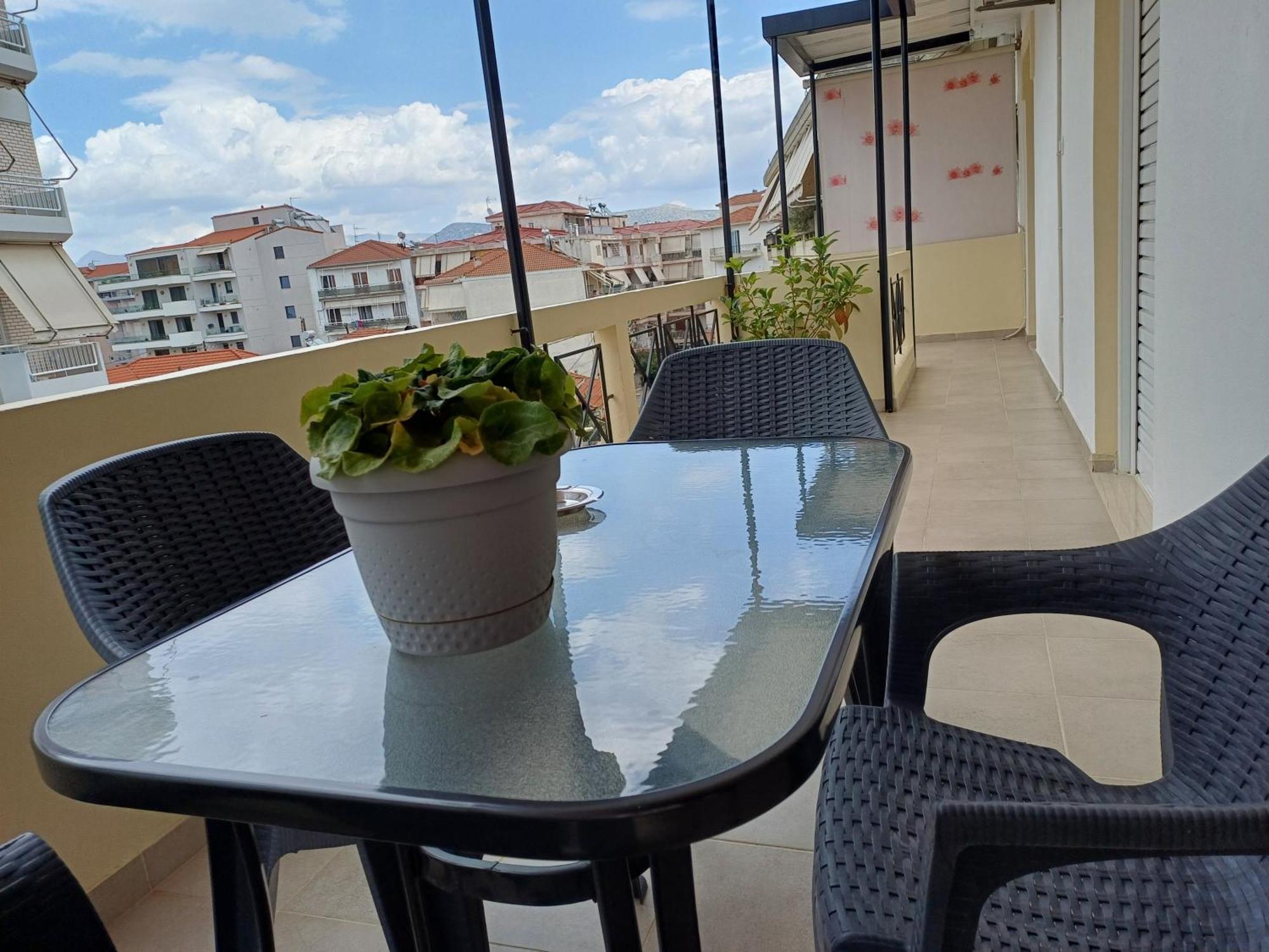 Georgia'S Comfort City Center Apartment Trípoli Eksteriør bilde